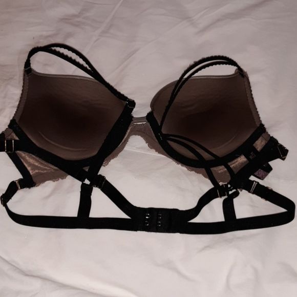 Victoria's Secret Very Sexy‎ Push Up Cage Strap Bra - Picture 2 of 8